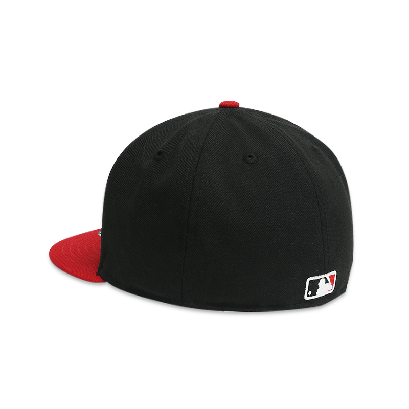 Cincinnati Reds Black 59FIFTY Men's Fitted Hat